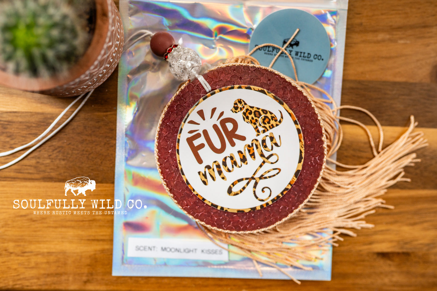 Soulful Air Freshener: Circle "Fur Mama" (Scent: Moonlight Kisses)