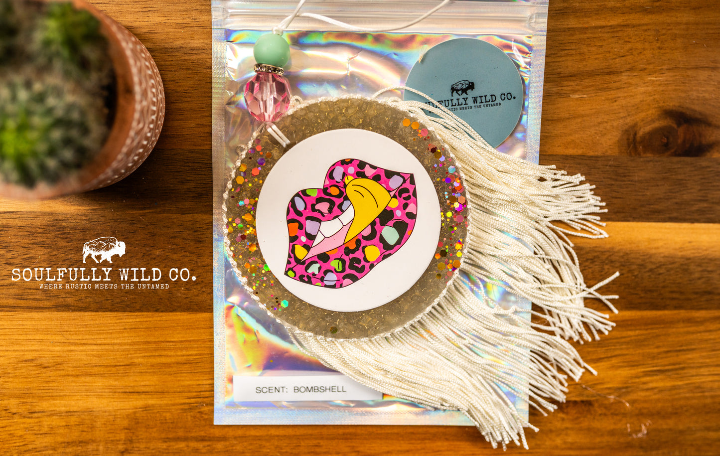 Soulful Air Freshener: Circle leopard Multi Colour Print Lips (Scent: Bombshell)