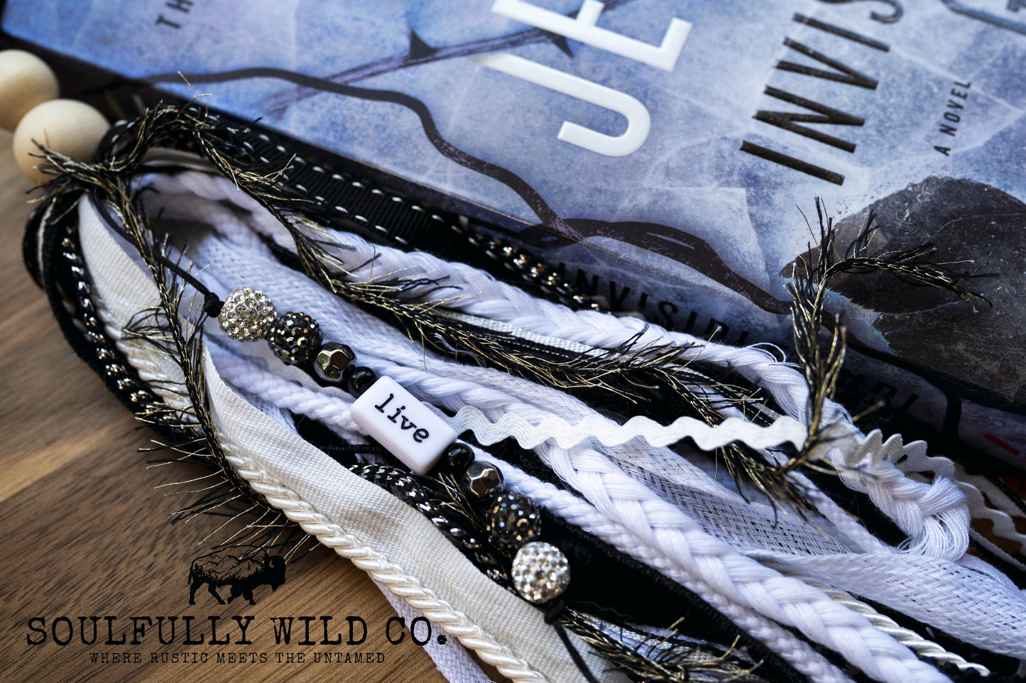 Soulful Bookmark Tassel Black & White "Live"