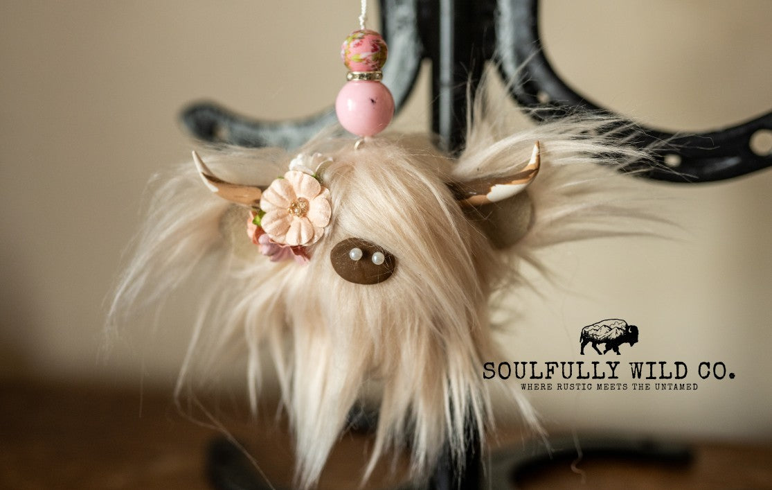 Travel Moo - Light Blonde, Pink Flowers