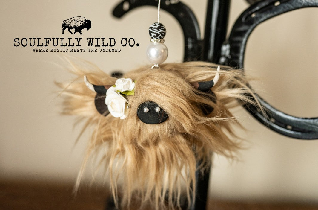 Travel Moo - Light Brown and Wild. White Flowers