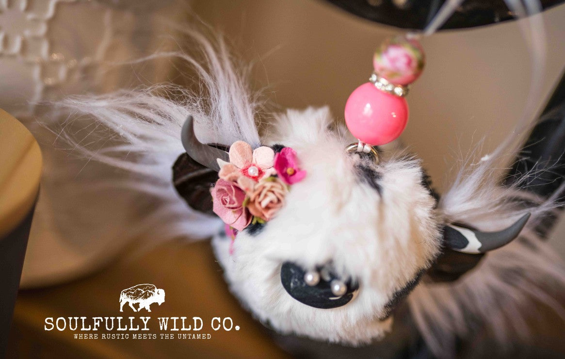 Travel Moo : TM25752 - Black & White with Pink Tone Flowers