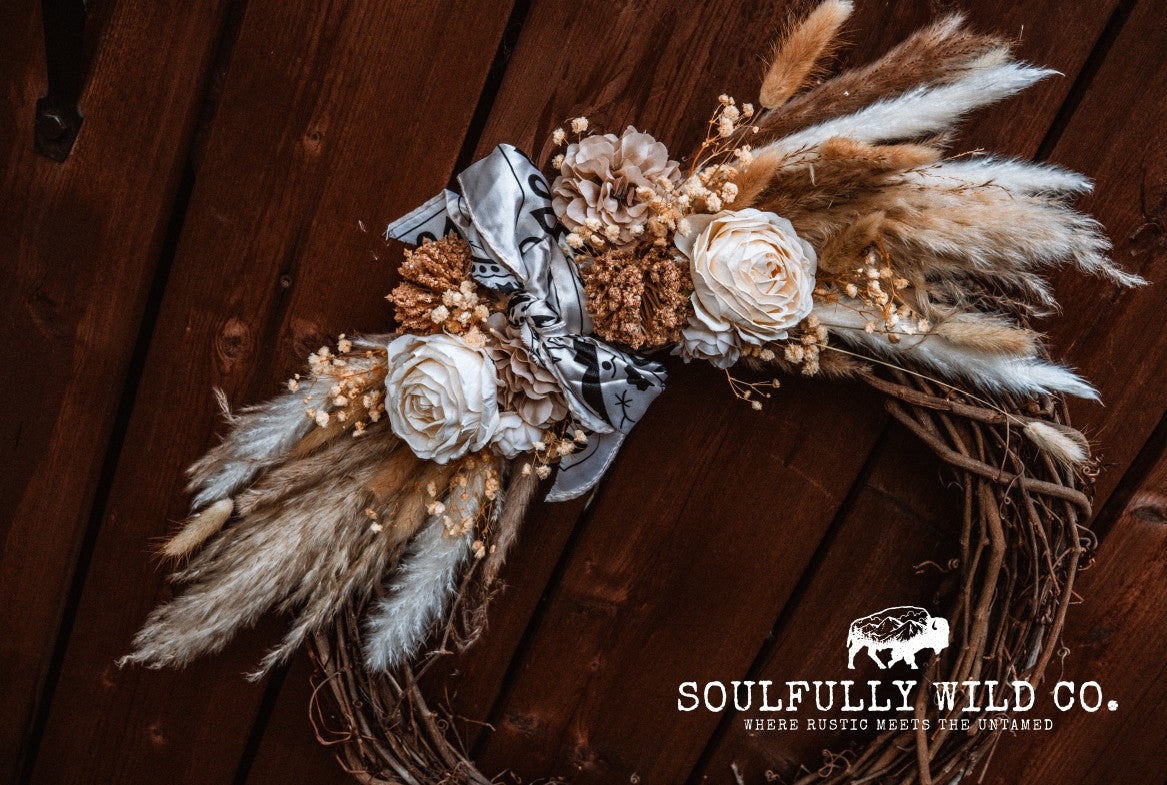 Western Soulful Vine Wreath "Ivory Ridge"