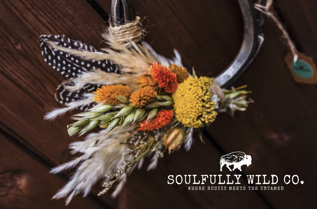 Horseshoe Floral "The Dusty Spur"