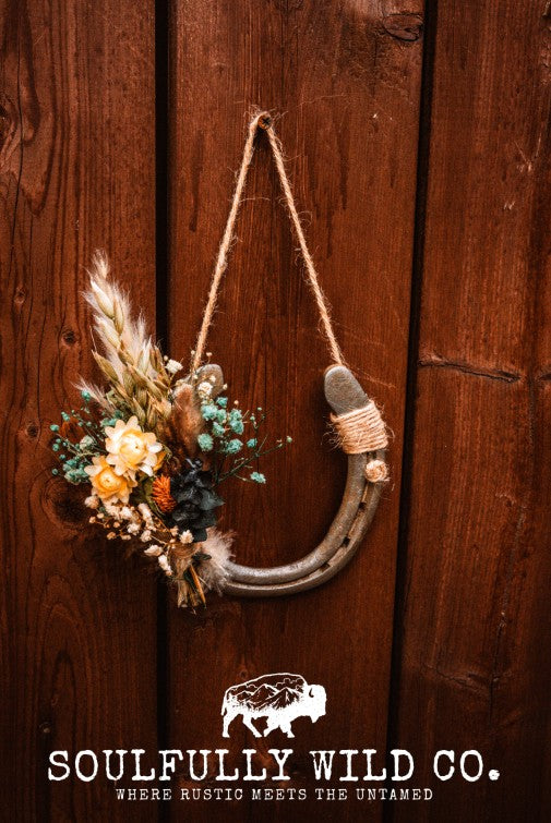 Horseshoe Floral Wall Decor