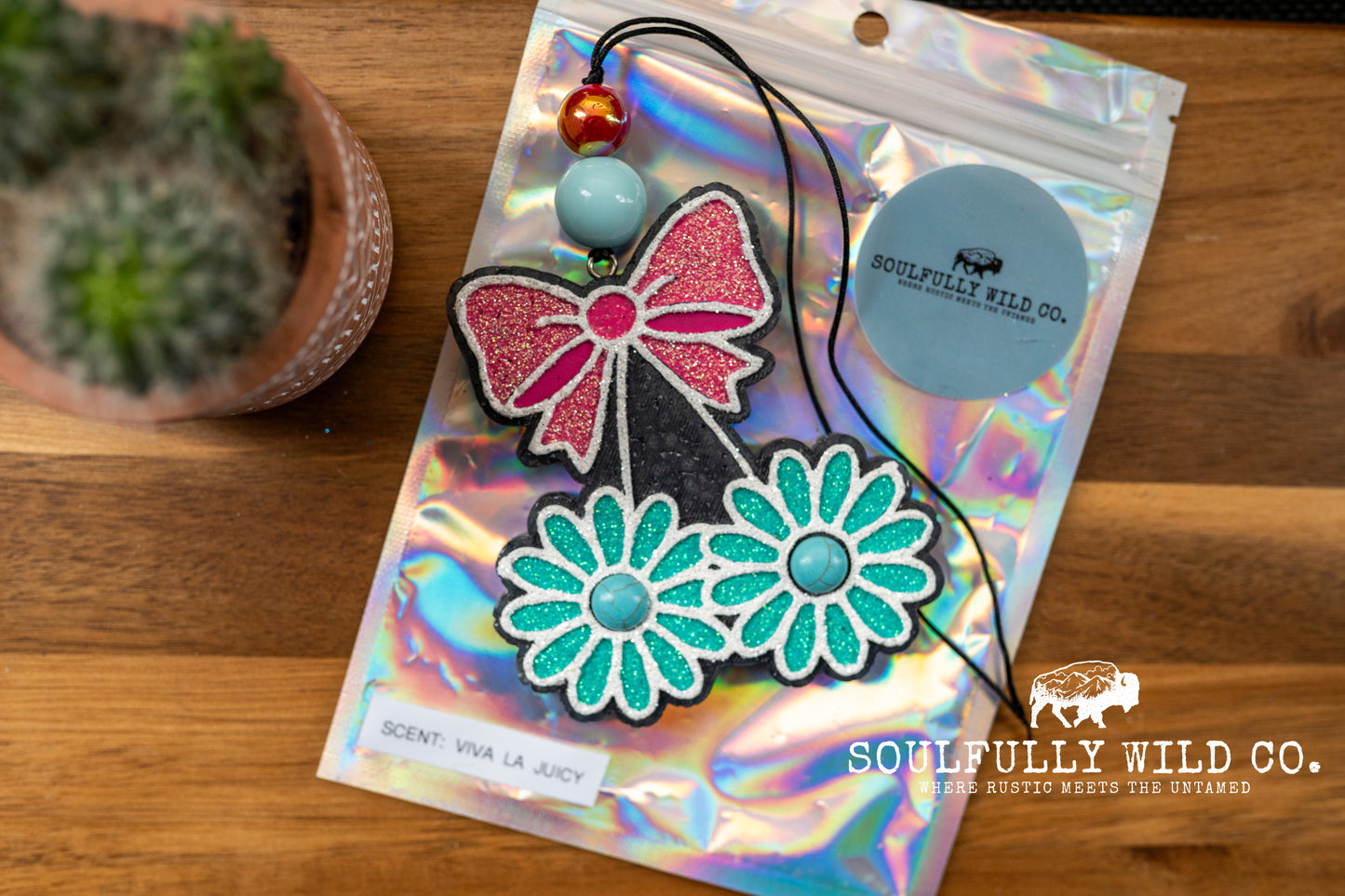Soulful Air Freshener: Bow with Flowers /Pink & Turquoise (Scent: Viva La Juicy)