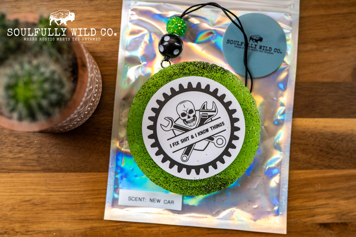 Soulful Air Freshener: Circle "I Fix Shit & I Know Things" (Scent: New Car)