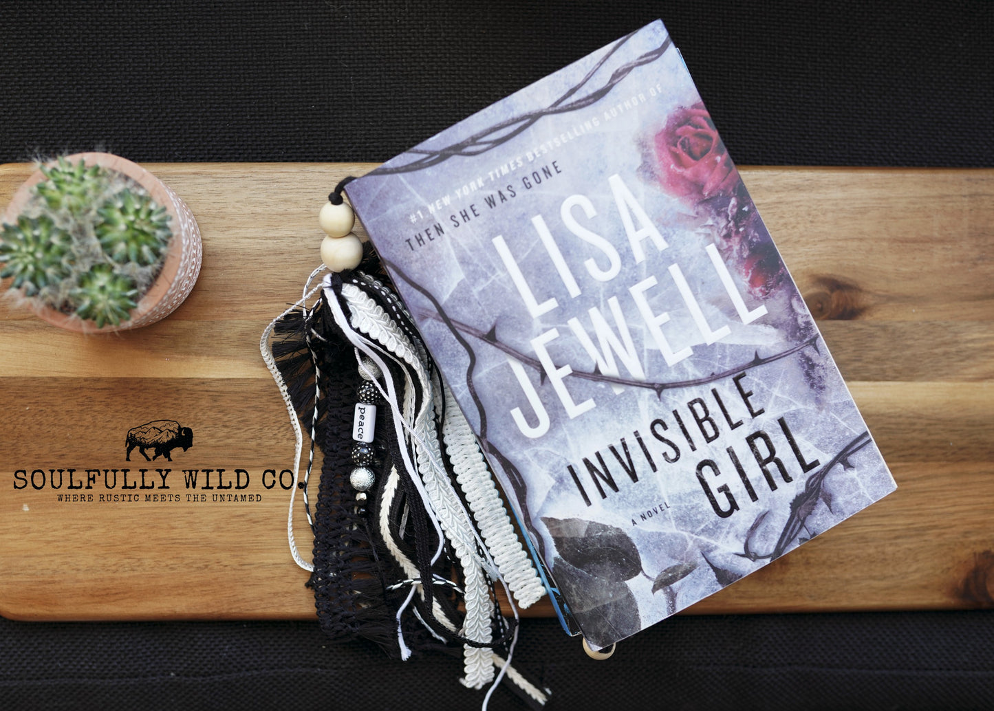 Soulful Bookmark Tassel Black & White "Peace"