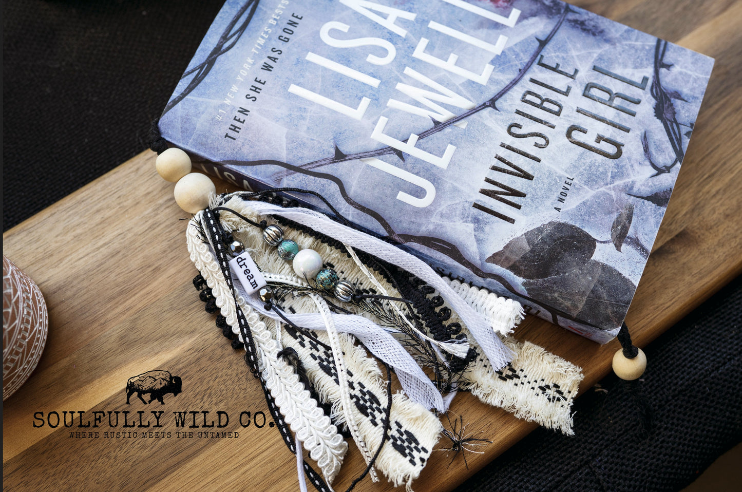 Soulful Bookmark Tassel Black & White "Dream"