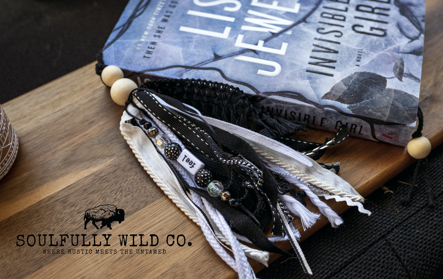 Soulful Bookmark Tassel Black & White "Feel"