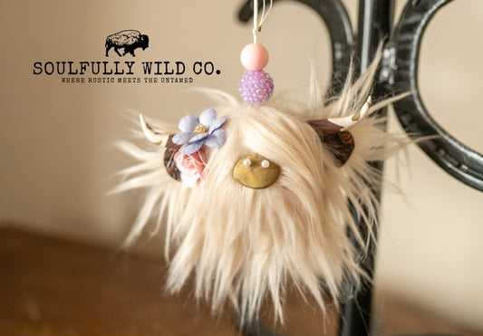 Travel Moo - Blonde, Pink and Purple Beads/Flowers