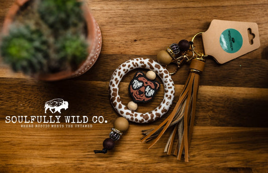 Wild Soul Keychain - Silicone Circle "Mama Bear" With Bear