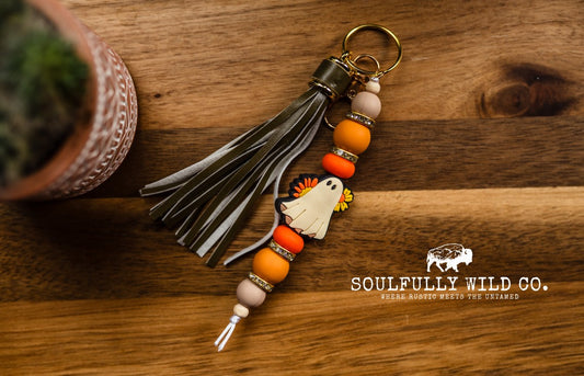 Wild Soul Keychain - Tan Ghost with Flowers