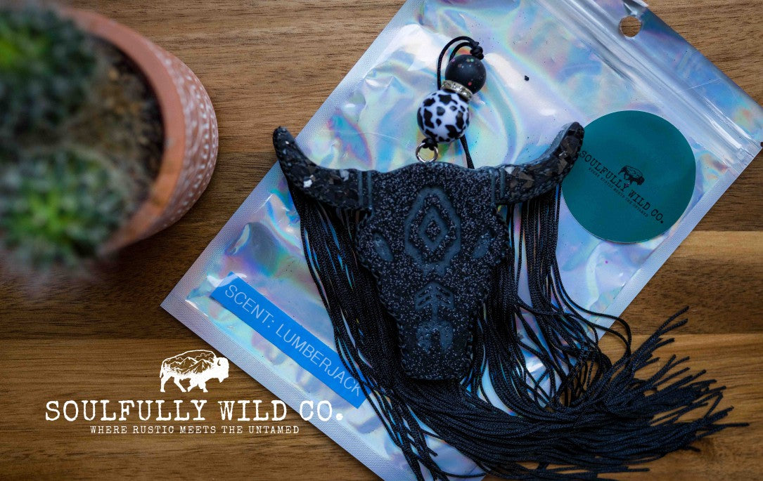Soulful Air Freshener: Bullhead Black with Black Fringe (Scent: Lumberjack)