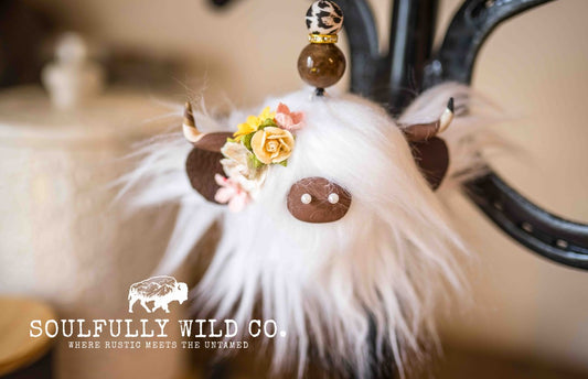 Travel Moo : TM25746 - White with Pink & Yellow Flowers