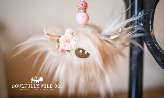 Travel Moo : TM25757 - Light Blonde (Off White) with Pink Tone Flowers