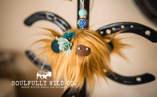 Travel Moo : TM25763 - Light Brown with Blue & Turquoise Flowers