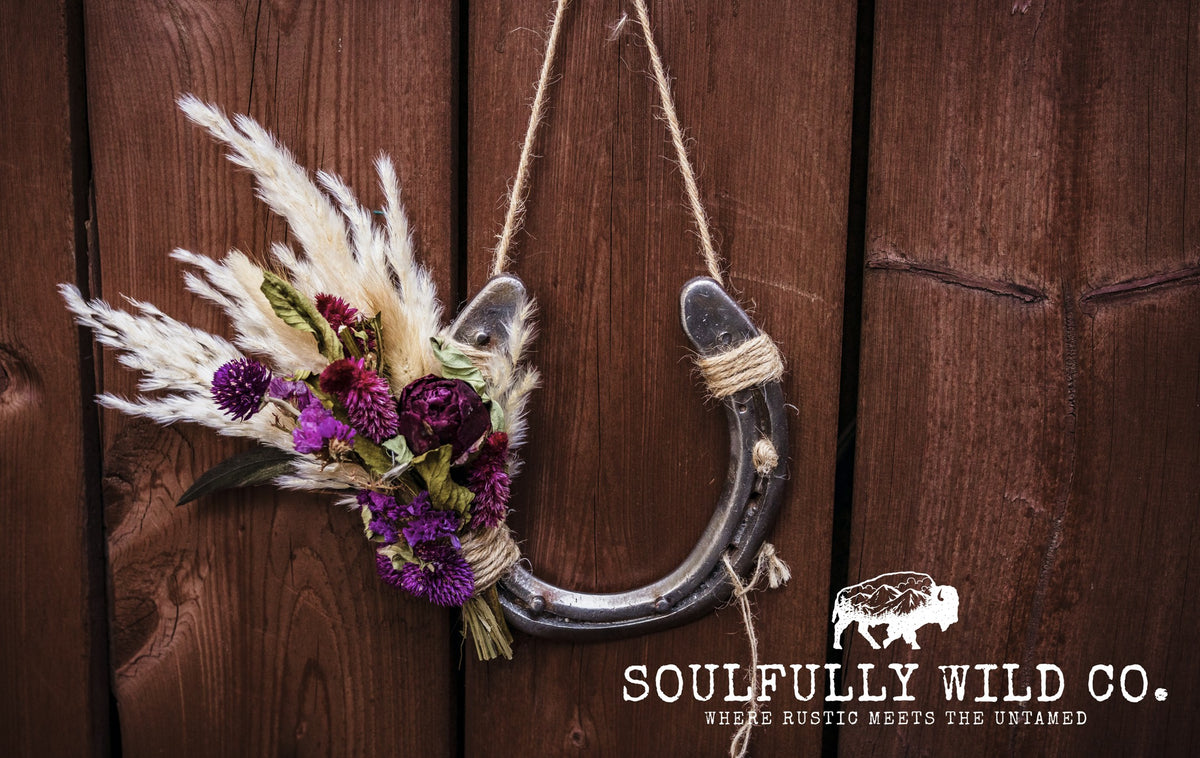 Horseshoe Floral "Saddle & Sage"