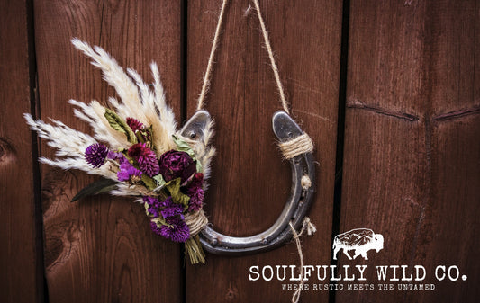 Horseshoe Floral "Saddle & Sage"