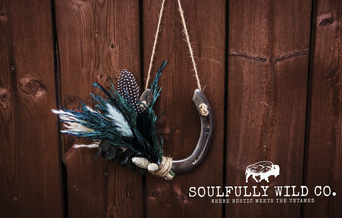 Horseshoe Floral "Buckin' Bloom"