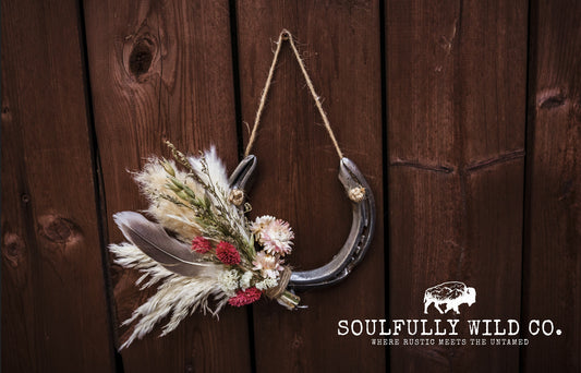 Horseshoe Floral "Dust & Gold"