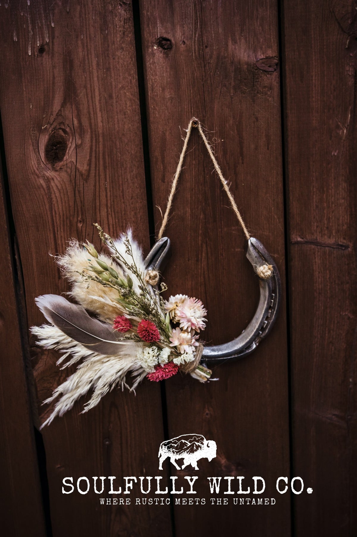 Horseshoe Floral "Dust & Gold"